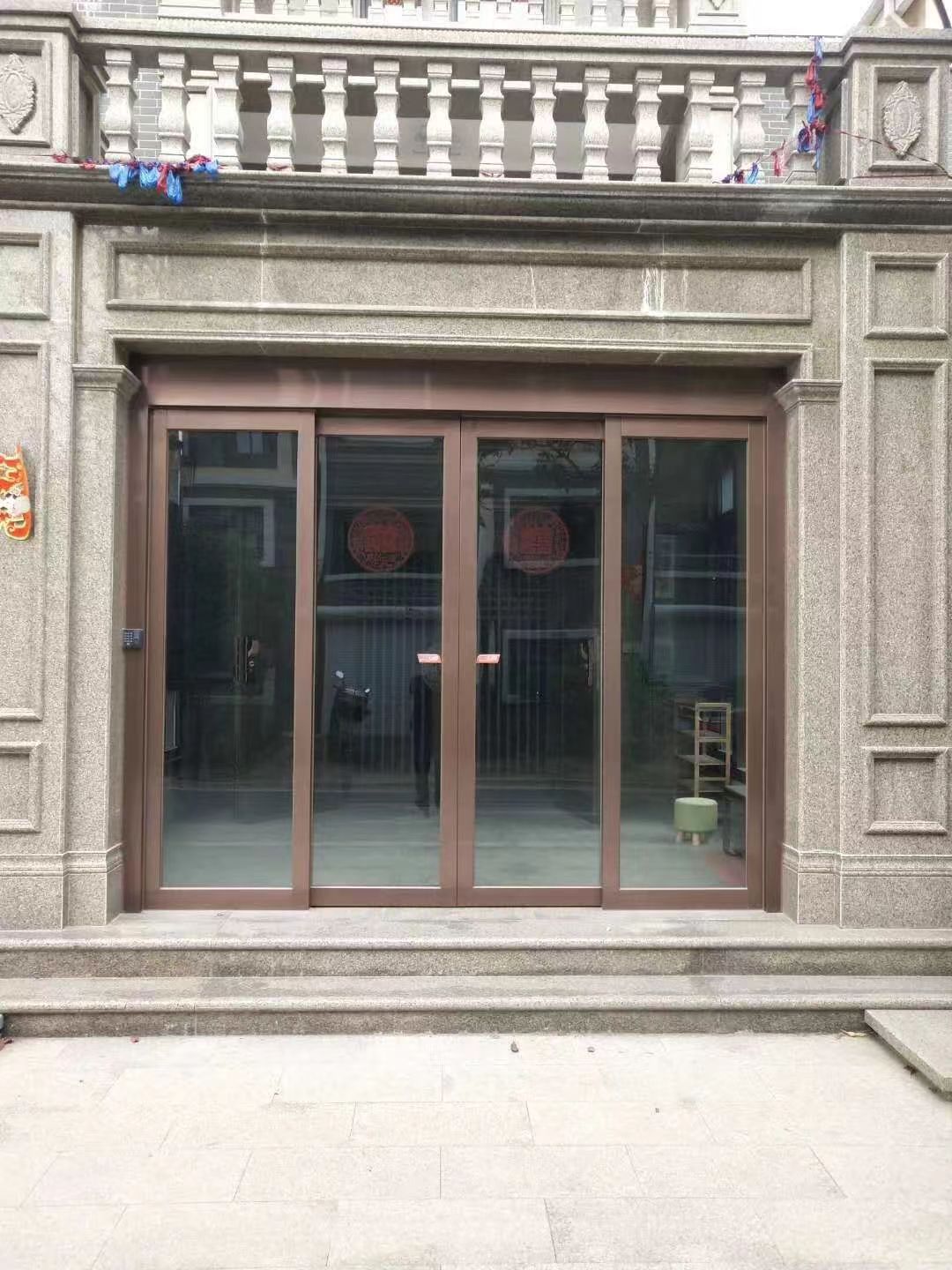 连云港市玻璃伸缩门
